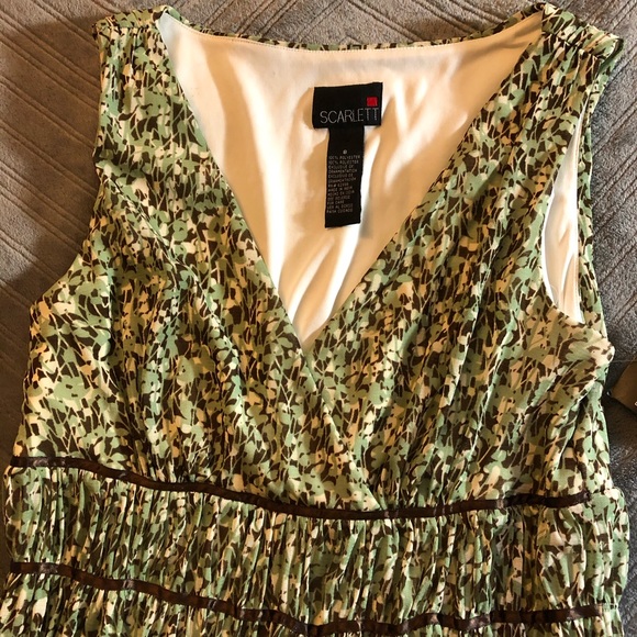 NWT leaf print dress - Picture 2 of 4